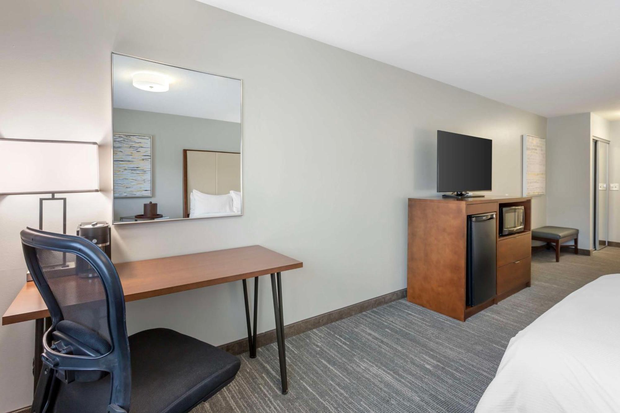 Best Western PLUS Cotton Tree Inn North Salt Lake Exterior foto