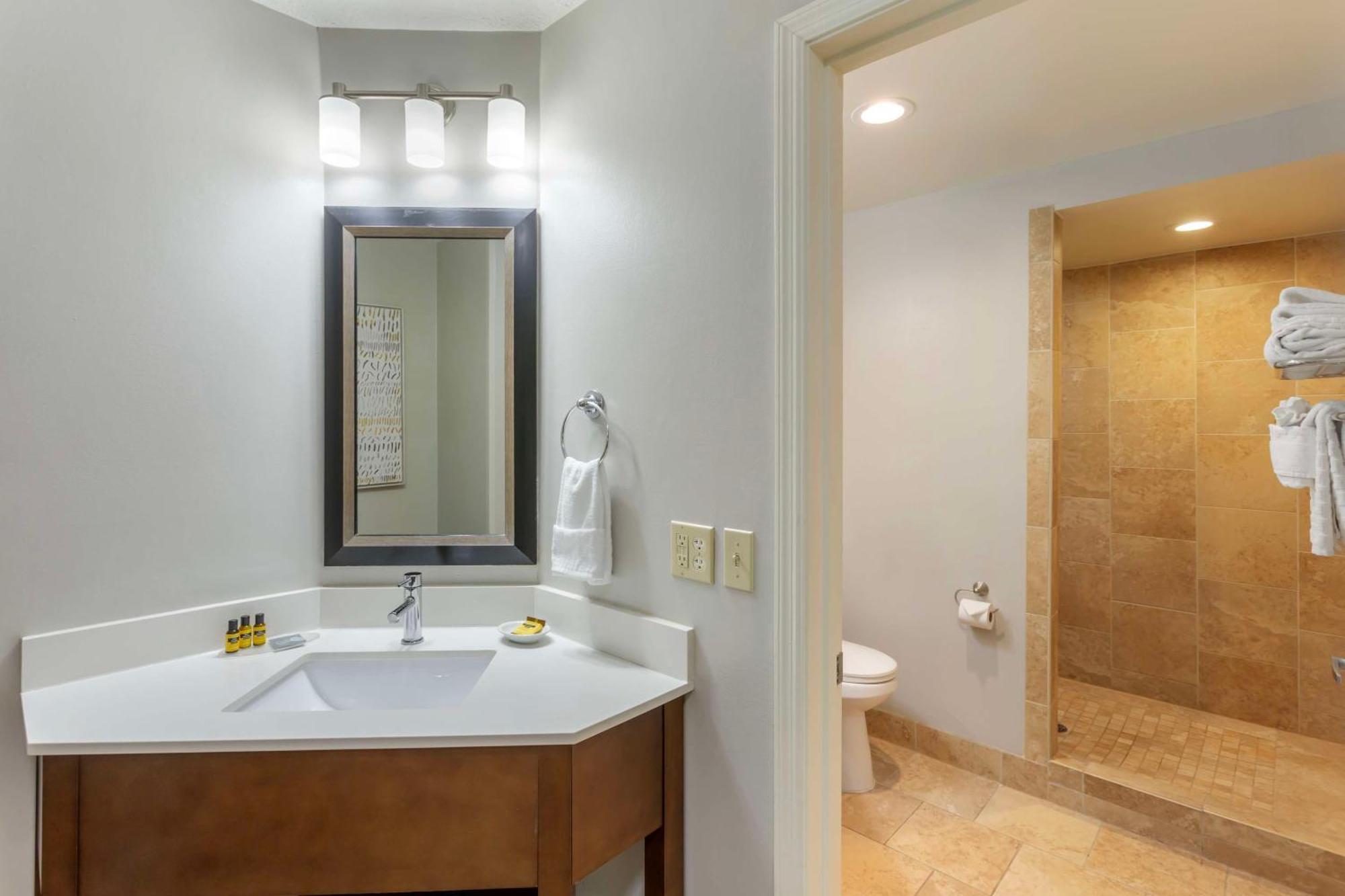 Best Western PLUS Cotton Tree Inn North Salt Lake Exterior foto