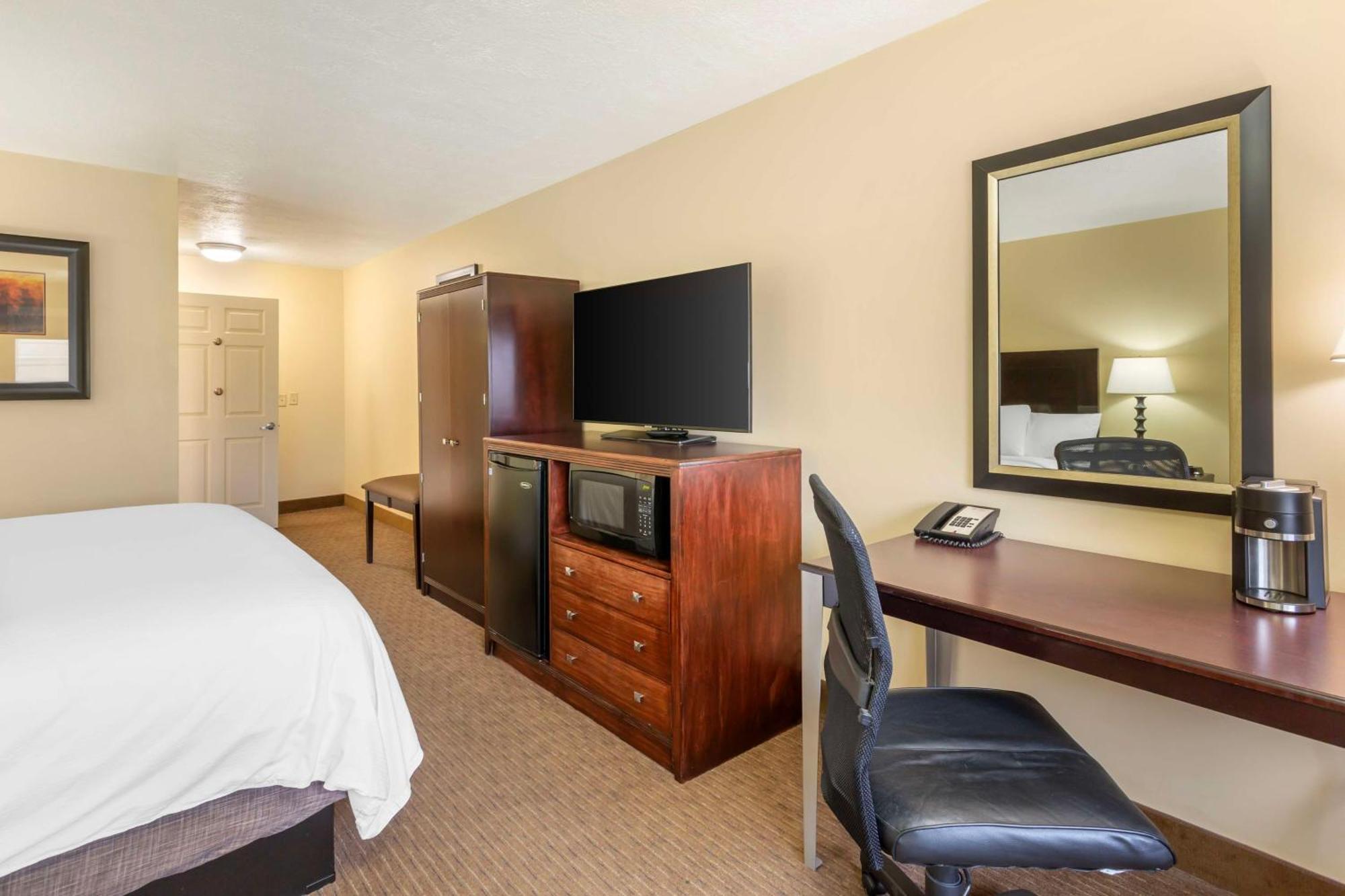 Best Western PLUS Cotton Tree Inn North Salt Lake Exterior foto